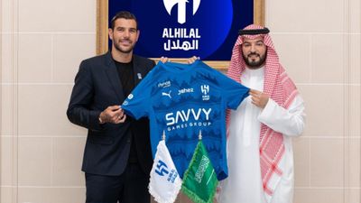 Al Hilal, Theo Hernandez'i transfer etti